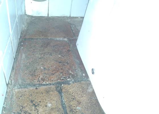 UKOTVENÍ WC o podlahu - do chemické kotvy