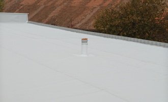 Izolace ploché střechy a tep. izolace na fasádu